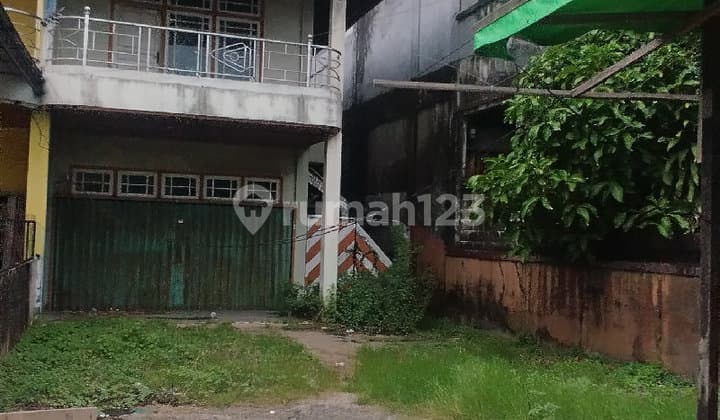 Shop House on the Edge of Jl. A.yani 2 Arterial Road Supadio Very Strategic Area