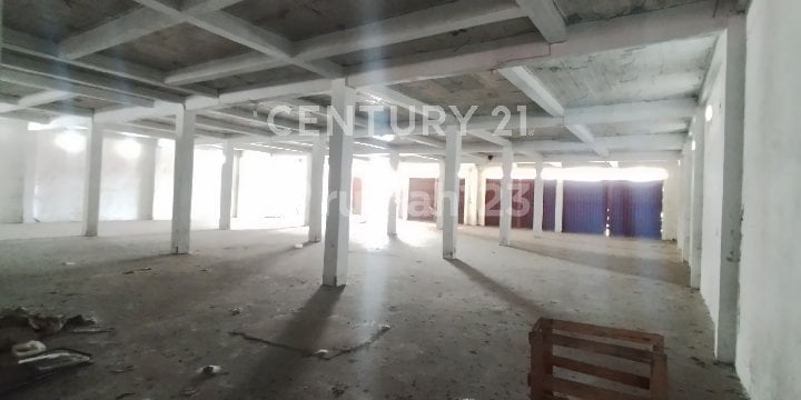 Gudang di Jl. Komyos Soedarso Dekat Pelabuhan 546M3