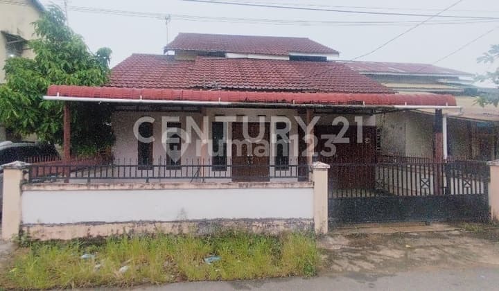 Rumah 2 Lantai Di J.Komyos Soedarso Gg. Tri Dharma Dekat RS Kota