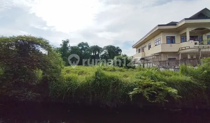Tanah Tepi Jalan Perdana Samping Kantor Konsulat Malaysia
