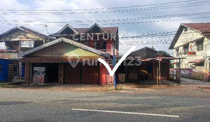 Rumah Tepi Jalan Kom Yos Sudarso Cocok Untuk Usaha