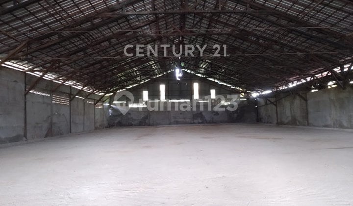 Gudang 3 Lokasi Wajok Hulu 1.250M2 Kelebihan Ada Dermaga