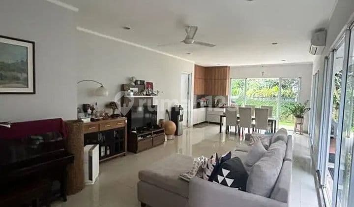 Rumah Bagus SHM 2 Lantai di De Park, cluster De Cajuputi