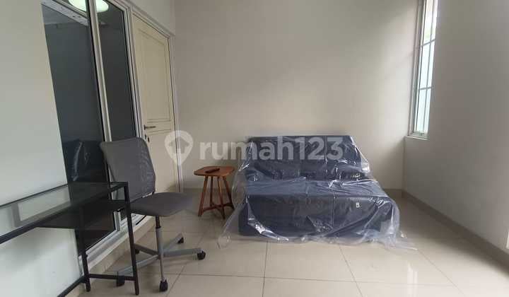 Disewakan Rumah Furnished Siap Huni di Cluster Malibu, Gading Serpong