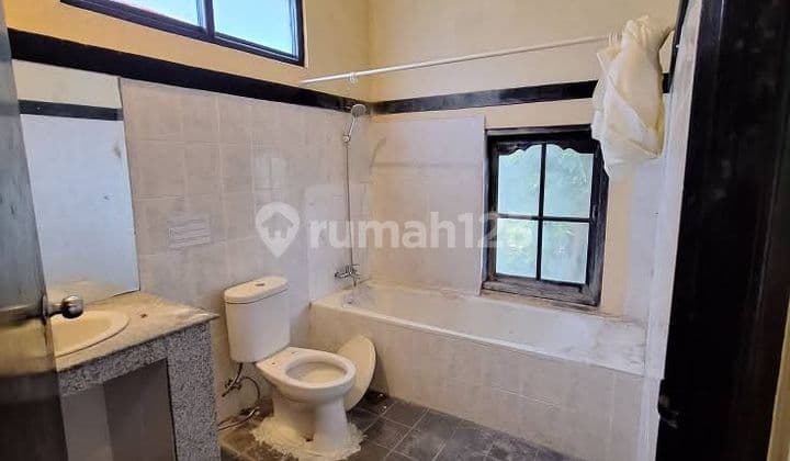 Disewakan Villa 3 Room Di Petitenget Beach