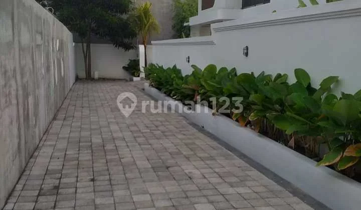 For Rent: 2-Bedroom Villa in Canggu-Berawa.
