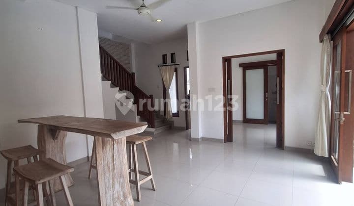 For Rent: 3-Bedroom Villa in Canggu - Berawa