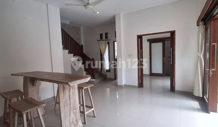 For Rent: 3-Bedroom Villa in Canggu - Berawa