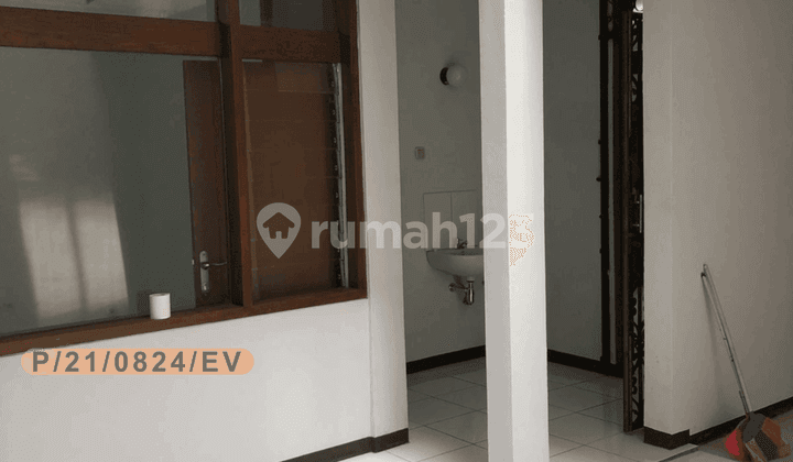 Disewakan Rumah / Ruang Usaha Di Mainroad Rajawali Andir Bandung