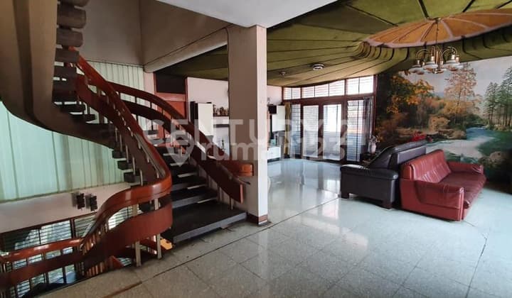 For Rent Main Road Pasirkaliki Near Strategic IP