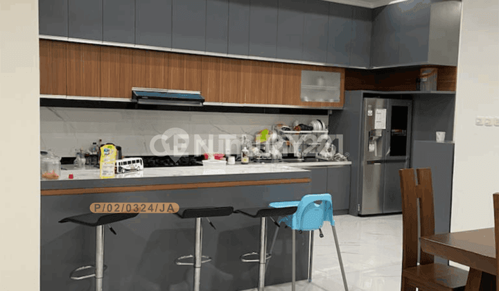 Dijual Rumah 3 Lantai Di Griya Bandung Asri