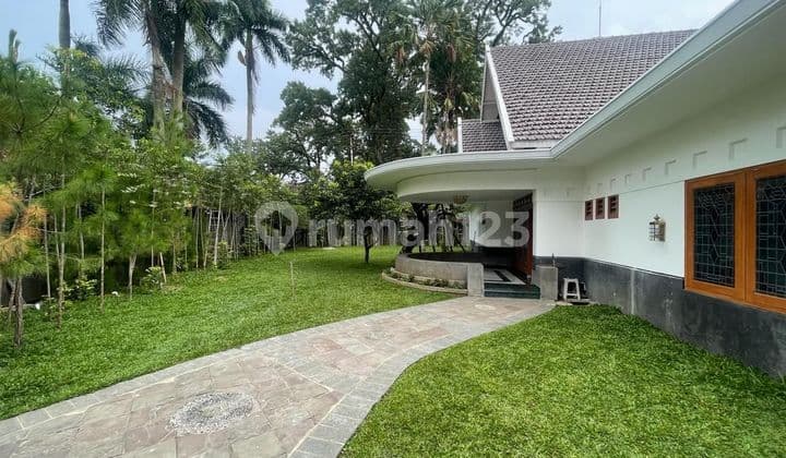 Jual Rumah Mewah di Jalan Ijen , Malang