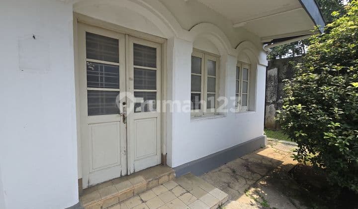 Classic Dutch House Rent in Downtown Bandung, Kebon Kawung, Pasirkaliki Wing