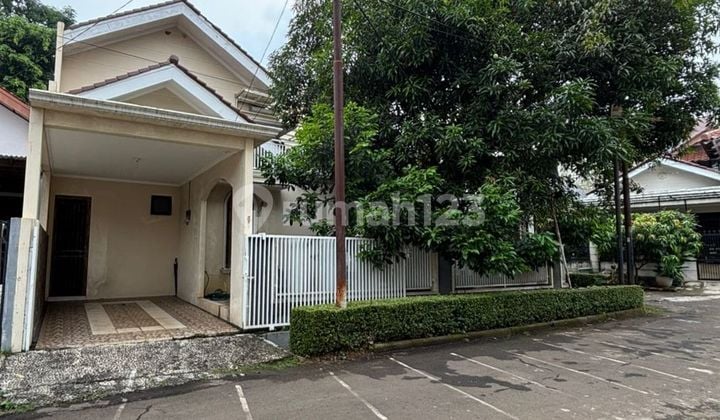 Rumah Bagus Siap Huni di Bintaro Sektor 2 **
