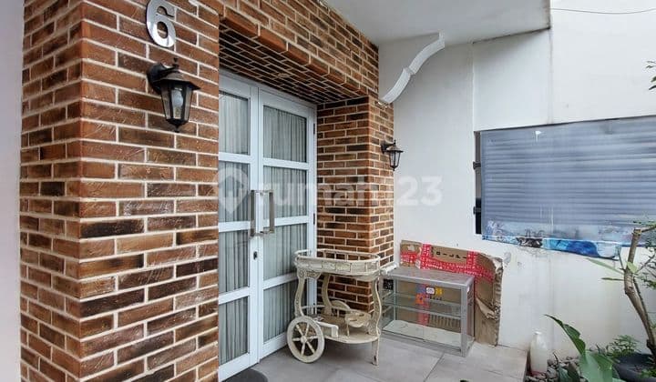 Dijual Rumah Dekat Kampus Stan Di Bintaro Jaya Sektor 5 Cluster Bagus Siap Huni Bebas Banjir