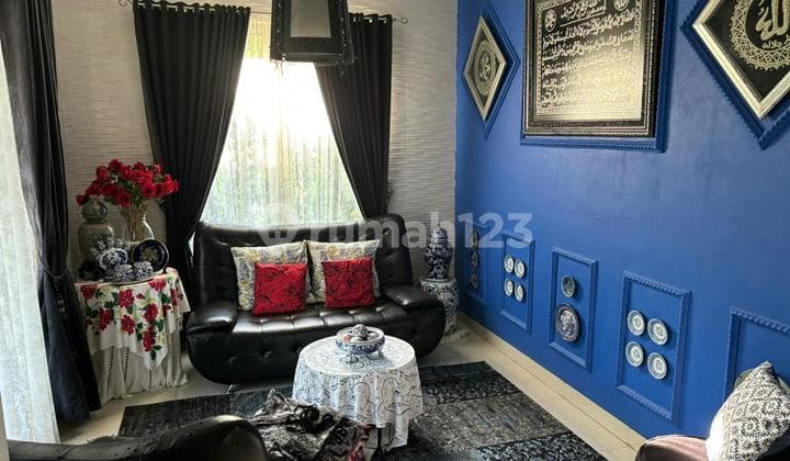 Rumah Bagus di Hoek di Kebayoran Residence Bintaro Jaya Cluster Bebas Banjir