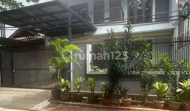 Rumah Bagus Siap Huni di Pondok Indah **