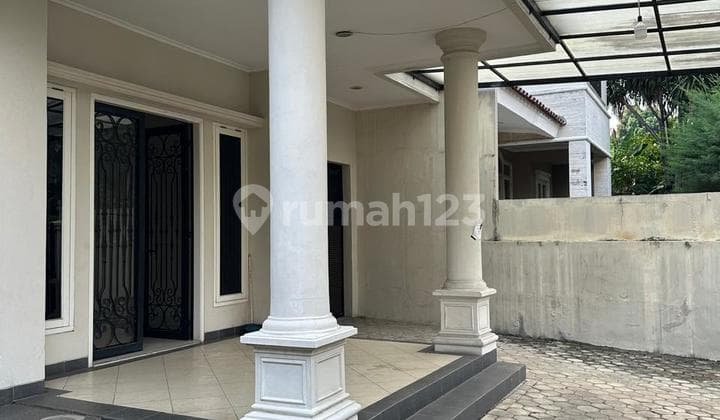Rumah Lama Di Pondok Indah Jakarta Selatan -id