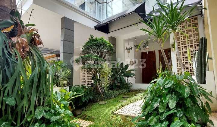 Nice and Lush 2-Story House in Discovery Bintaro Jaya Near the Toll Road