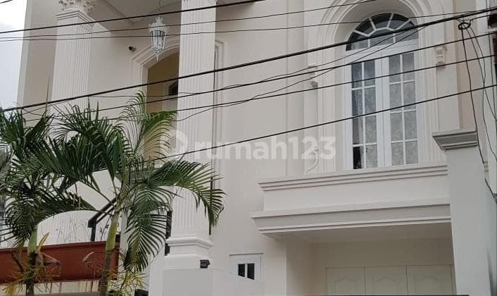 Rumah Bagus Siap Huni di Pondok Indah Jakarta Selatan
