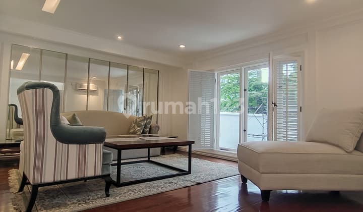 Rumah Mewah 3 Lantai, Pondok Indah, Jakarta Selatan, American Classic Tropical Modern, Furnished With Private Pool