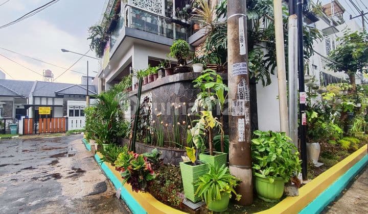 Rumah bagus siap huni dekat tol Buah Batu Bandung