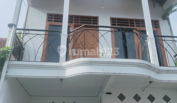 Rumah 2 Lantai di Puri Fajar Cimahi Siap Huni