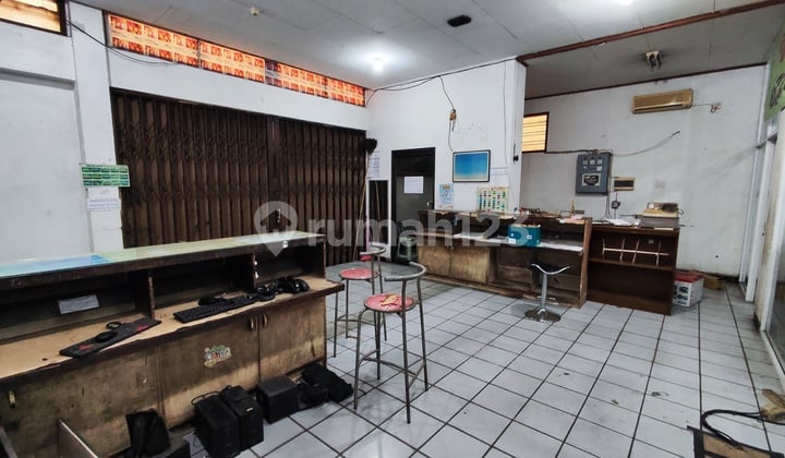 Cheap Shop House on Main Road Buah Batu 1 Way Quick Sale