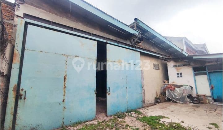 Bangunan Hitung Tanah Ex Gudang Di Jalan Utama Padalarang
