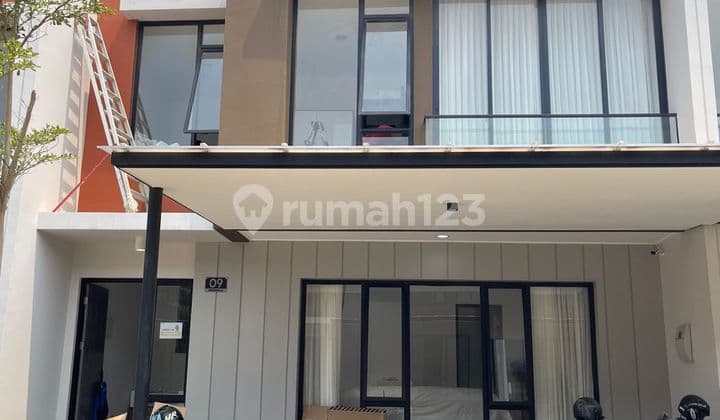 Disewakan Rumah Pik2 2 Kamar Tidur Semi Furnish ac Lemari Ukuran 80M2 8X10