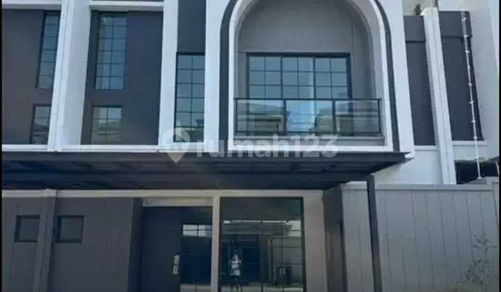 Disewa / Dijual Rumah Classic Modern 3 Lantai Hiera Cluster Welton Bsdlt 144lb 225dimensi 9 X 16kt 4 + 1 / Km 6 + 1carport 2 Mobilhadap Timur3 Ltac Kitchen Setwater Heater Stovefull Marmer Dan Wood Flooring3 Lantalac Akan Dipasang Apabila Serius Utk Sewac