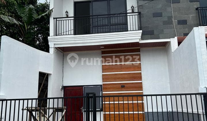 Rumah Bagus Dua Lantai di Citra Raya Tangerang