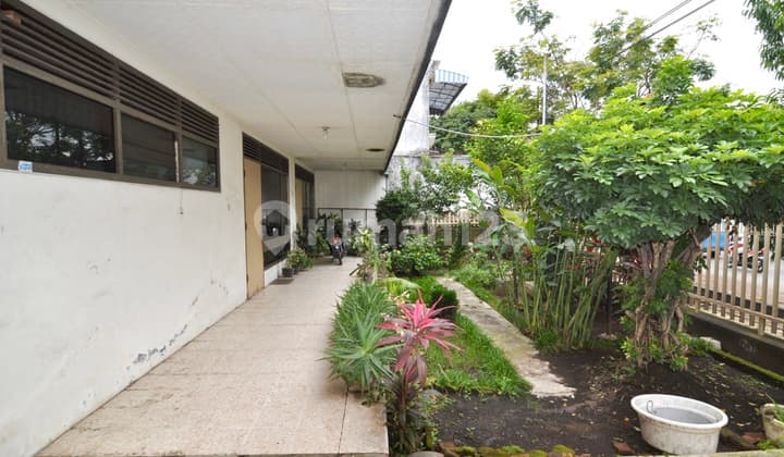 PRICE DROP!! Spacious and Strategic House for Sale on Zero Jalan Raya J.A. Suprapto Malang