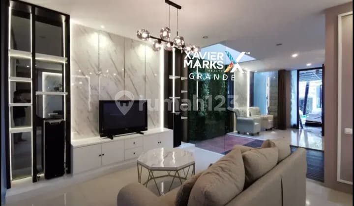 Rumah Mewah Full Furnished di Riverside Malang
