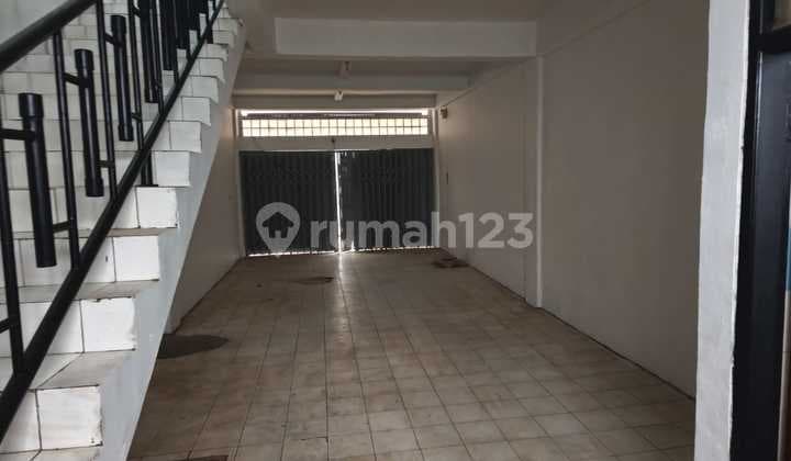 3-Storey Strategic Ruko Ready to Use Mainroad Astana Anyar Bandung