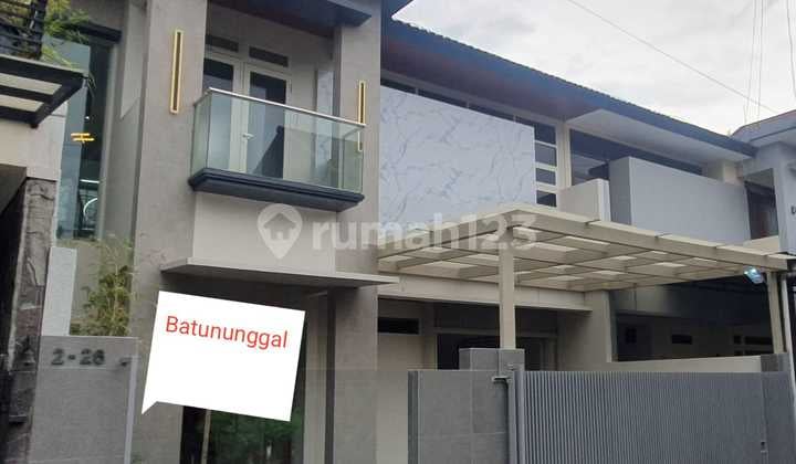 Rumah Mewah Murah 2 Lantai SHM Terawat di Batununggal Bandung