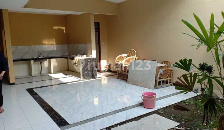 Rumah Murah Nyaman Siap Huni Strategis SHM di Taman Holis Indah