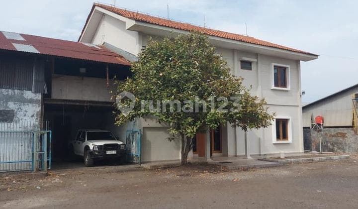 Cepat Gudang di Tegal Pinggir Jalan Raya