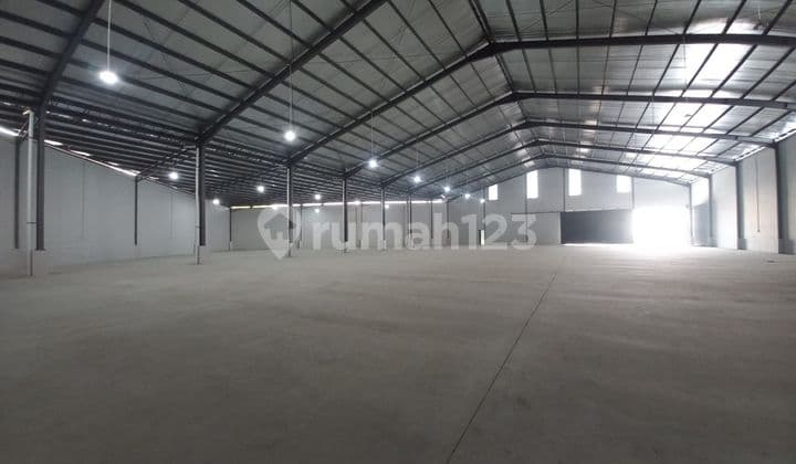Gudang baru di Kawasan Gudang Semarang Barat