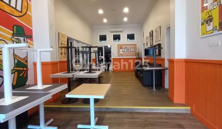 Ruko / Commercial Space Suitable for Cafe, Office, Clinic, Bank, etc., Gajah Mungkur Area