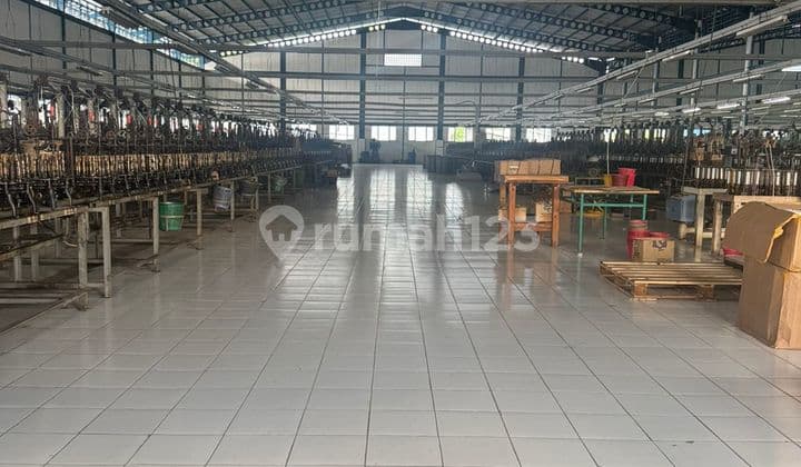Gudang Besar Dan Siap Pakai Di Semarang