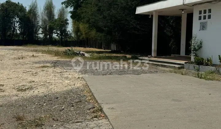 Sewa Tanah Dan Bangunan Pinggir Jalan Raya
