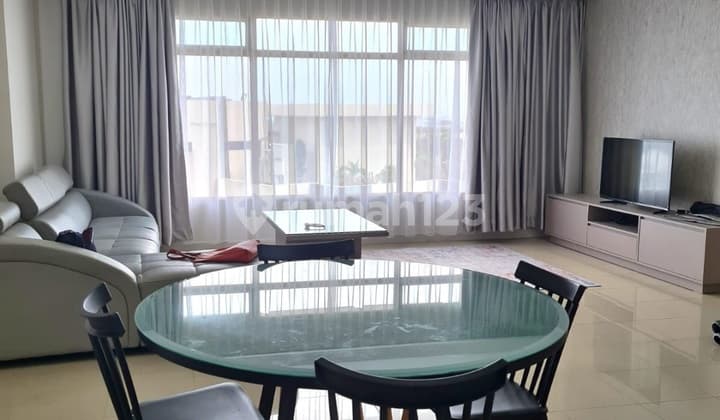 For rent: Pearl Beach Tower Damar apartment, 3 bedrooms, fully furnished, tidy.