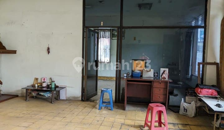 Disewakan / For Rent Rumah Usaha Raya Mastrip - Kebraon, Karangpilang Dekat Wiyung, Gunung Sari, Sukodono (rs)