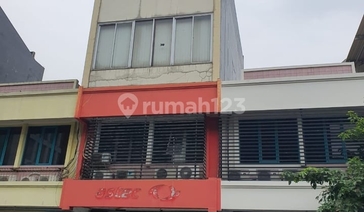 Ruko strategis di Kelapa Gading Ruko strategis di Kelapa Gading