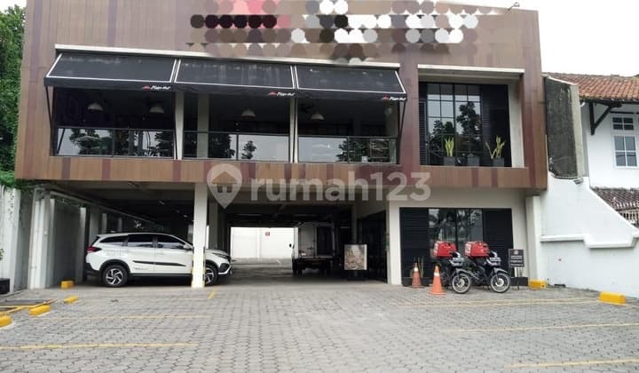 DIJUAL RUANG USAHA PUSAT KOTA LOKASI RAMAI