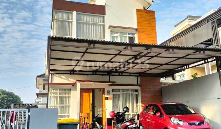 DIJUAL RUMAH VILLA LEMBANG SEMI FURNISH