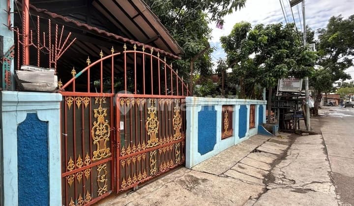 Rumah Lokasi Strategis Cocok Buat Usaha di Jalan Prof Moh Yamin