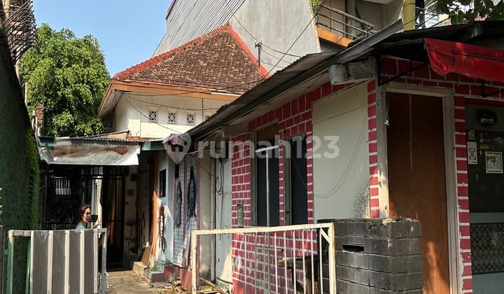Dijual Rumah Pinggir Jalan Untuk Usaha di Cikini Jakarta Pusat Hubungi 0856823xxxx