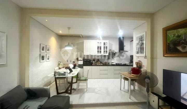 Rumah 2Lt 6x15 4+1KT di Cluster San Lorenzo Golf Lake Cengkareng